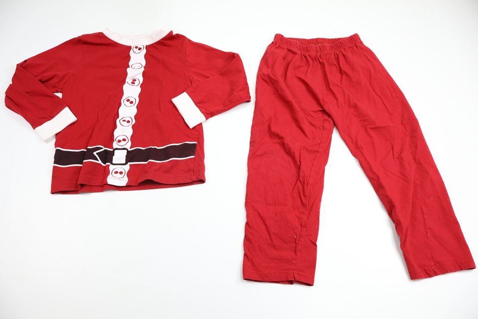 Santa pajamas from Crossbow - Size 100/110 - Red