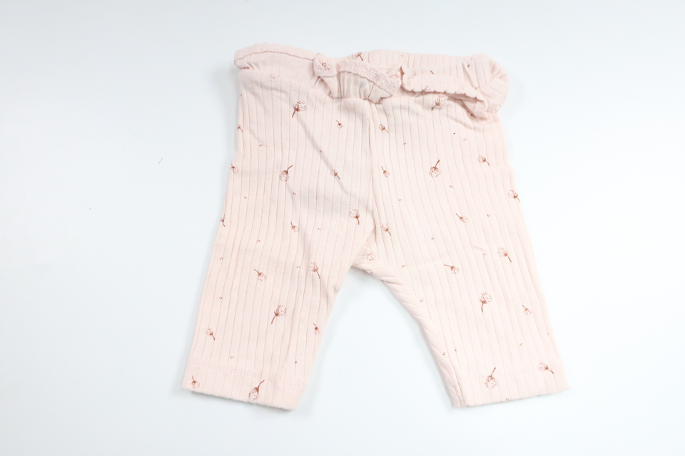 Ribbed shorts with ruffles from Fixoni - Size 50 - Pink