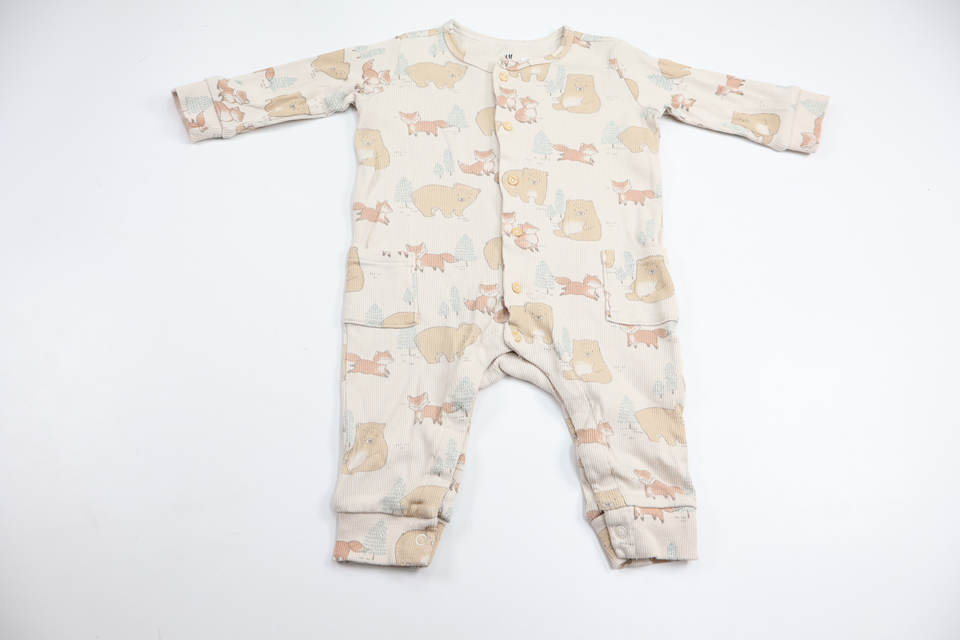 Ribbad pyjamas från H&M - Storlek 68 - Beige