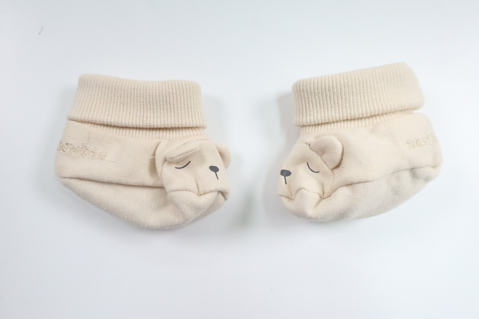 Booties with teddy bears from Newbie - Size 13/14 - Off-white