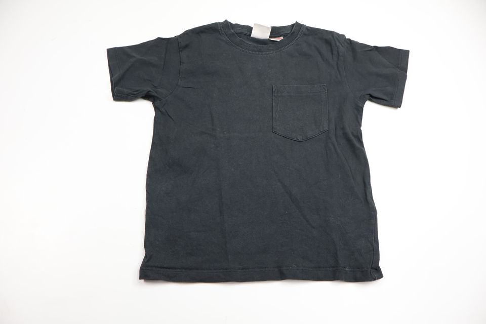 T-shirt från Zara - Storlek 110 - Svart