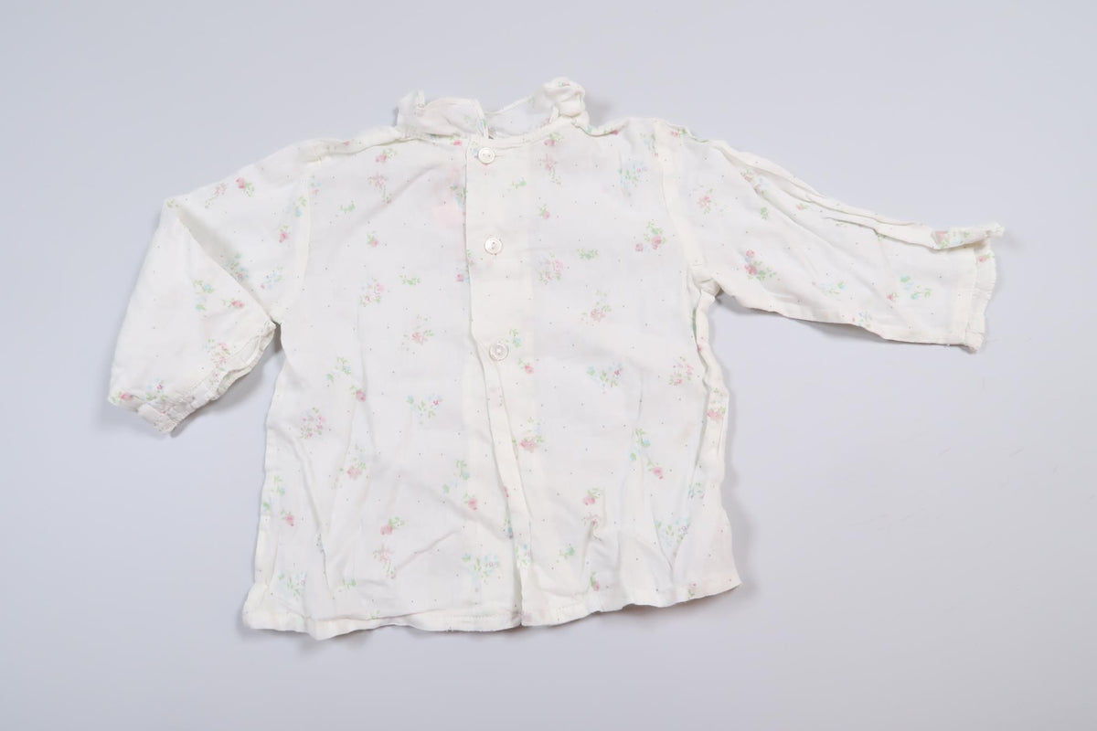 White blouse with flowers from Bonpoint in size 68