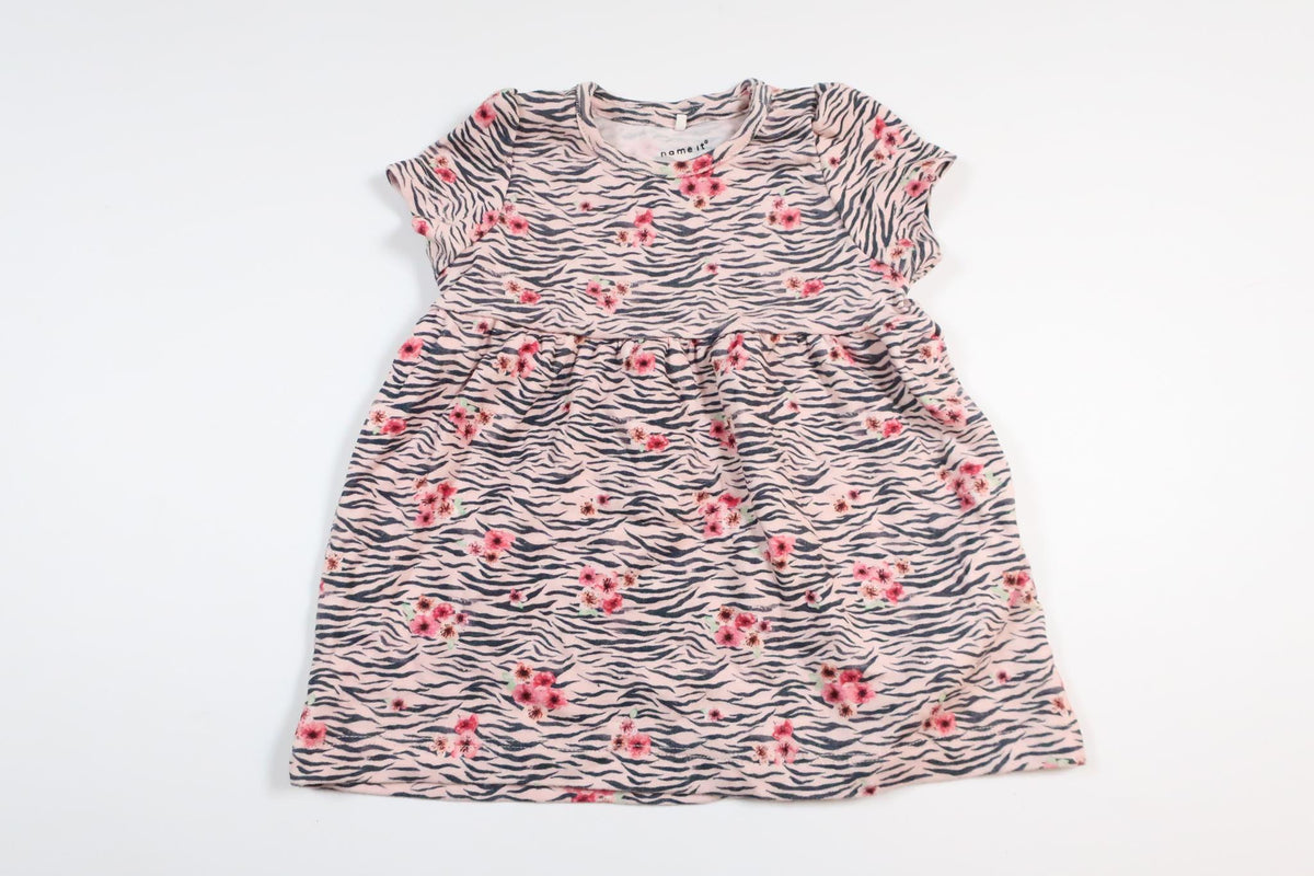 Pink short-sleeved floral dress from Name It in size 56