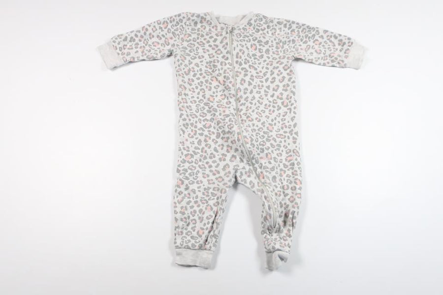 Leopard-print pajamas from Kappahl - Size 62/68 - Grey