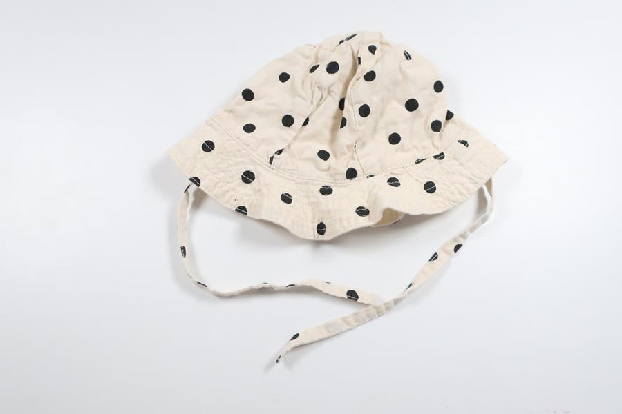 Polka dot sun hat from H&amp;M - Size 74 - Off-white