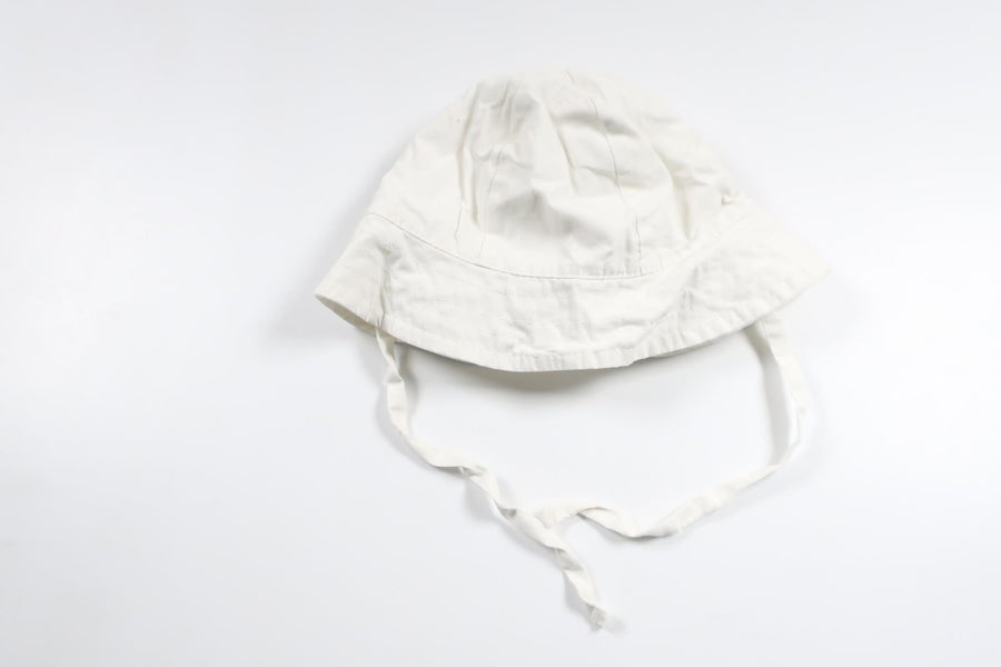Sun hat from Lindex - Size 42/44 - White