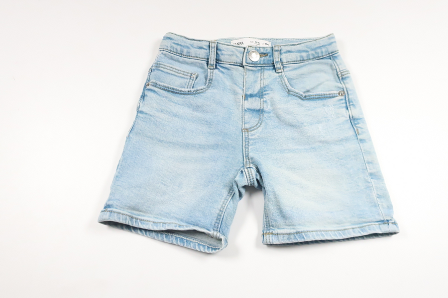 Denim shorts from Zara - Size 104 - Denim