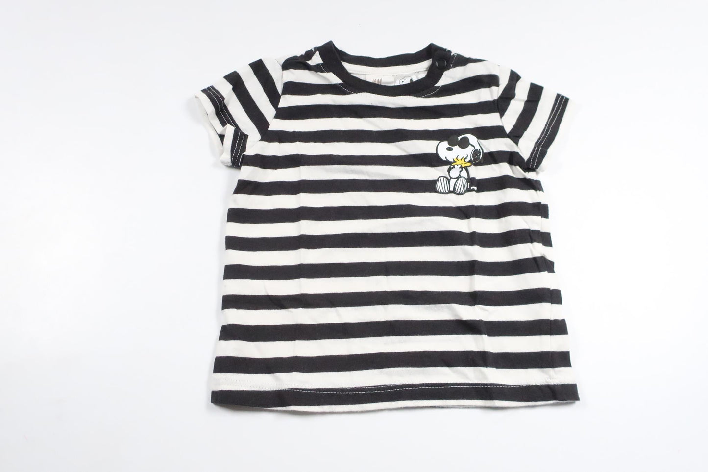 Striped t-shirt with Snoopy from H&amp;M - Size 62/68 - Black