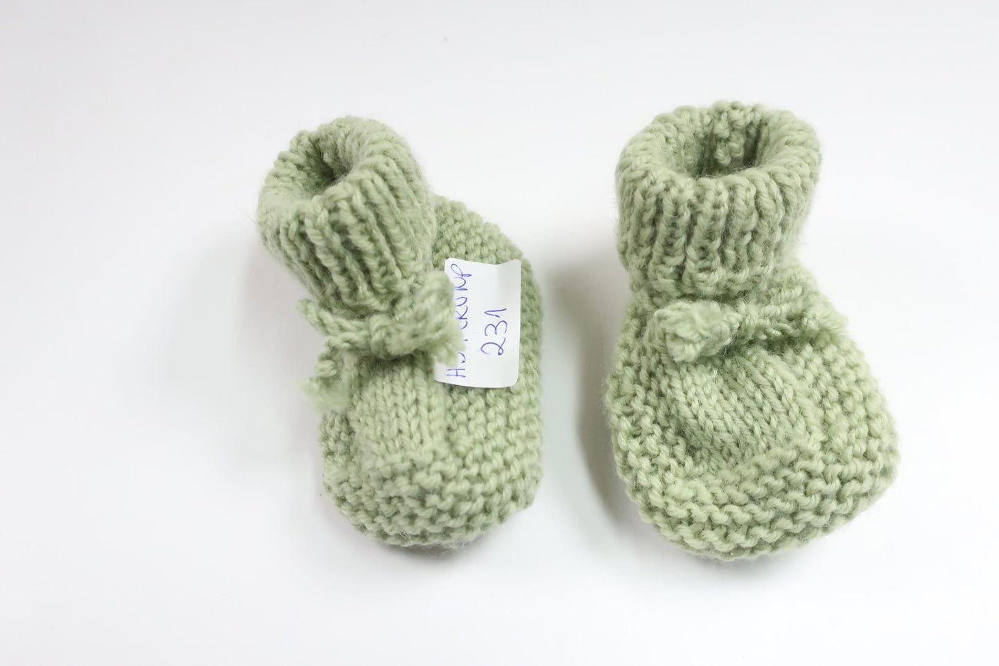 Knitted booties from Hemstickat - Size 56/62 - Green