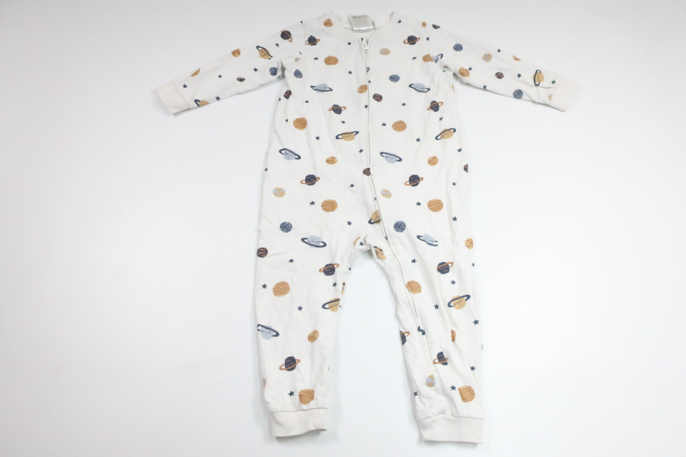 Pyjamas with planets from H&M - Size 92 - White