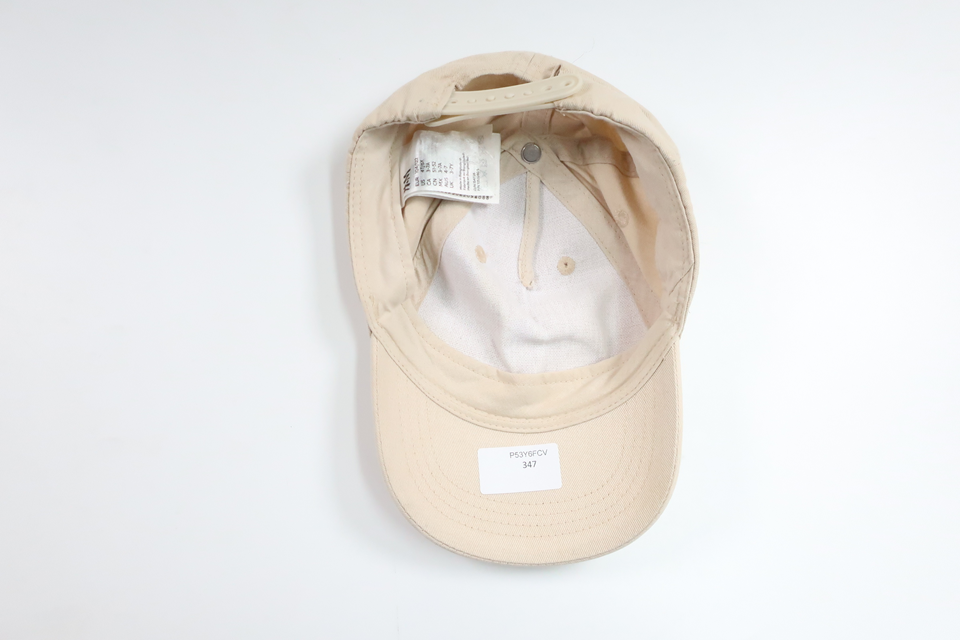Cap from H&amp;M - Size 104/122 - Off-white