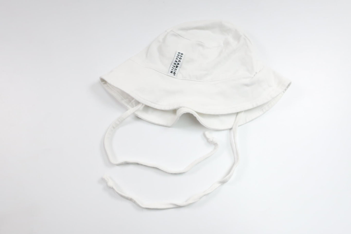 Soft sun hat from Geggamoja - Size 80/86 - White