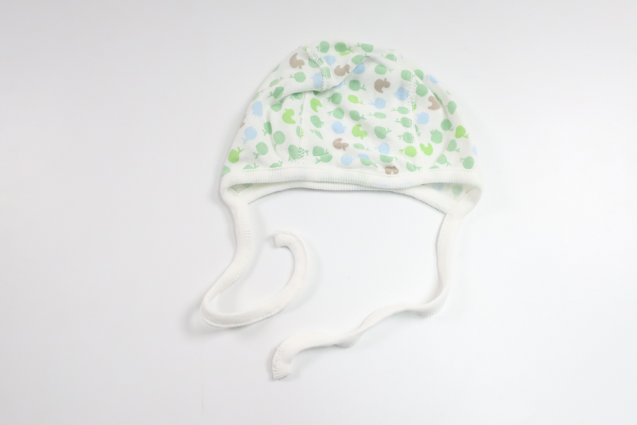 Helmet cap from Åhléns - Size 38/40 - White