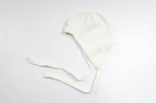 Helmet cap from Åhléns - Size 42/44 - White