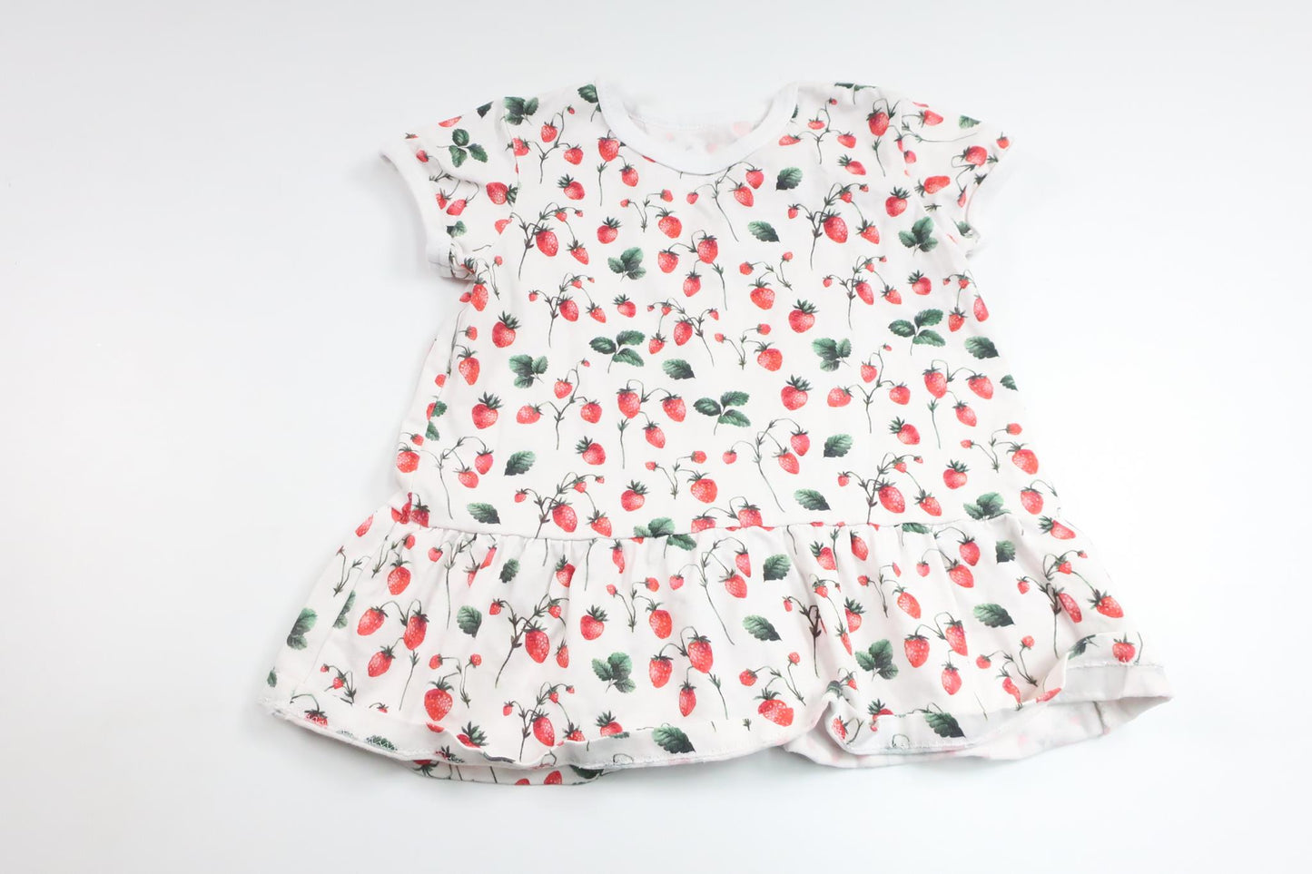 Dress with strawberries from Hemsytt - Size 74 - White