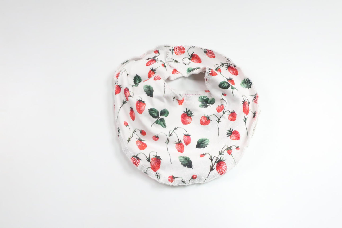 Bib with strawberries from Hemsytt - Size One size - White