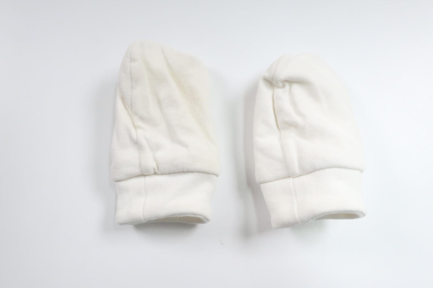 Newborn mittens from Unknown - Size One size - White