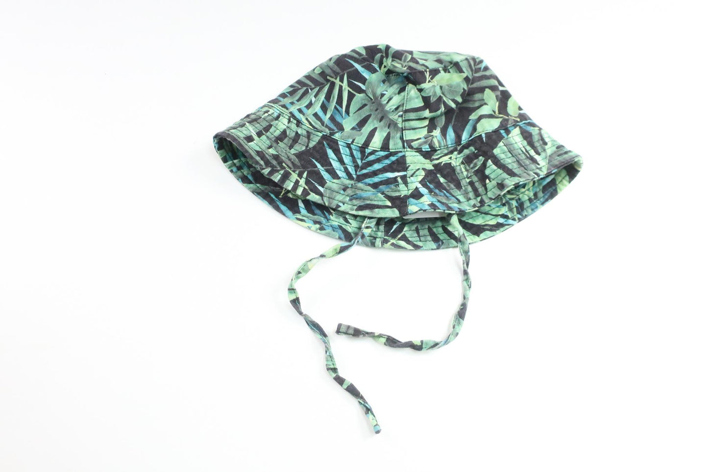 Sun hat from Kappahl - Size 48/50 - Green