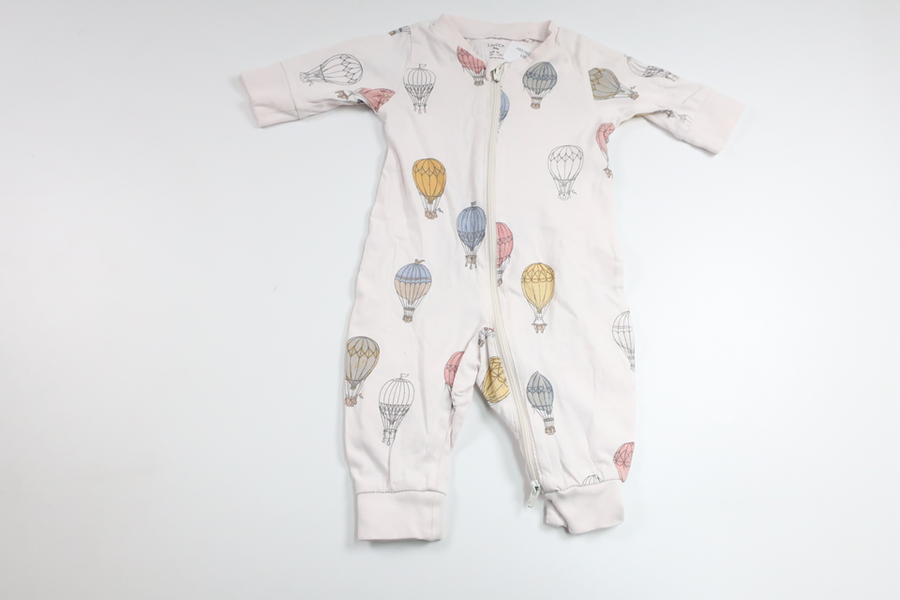 Pajamas with balloons from Lindex - Size 56 - White