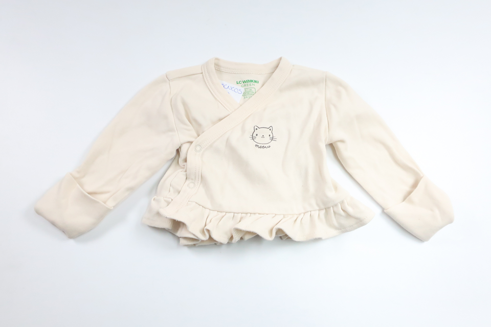 Omlot sweater with cat from LC Waikiki - Size 50/56 - Off-white