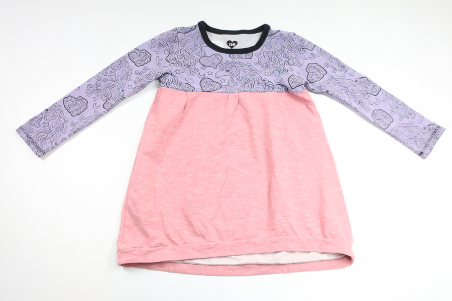 Dress with unicorns from Hemsytt - Size 128 - Multi