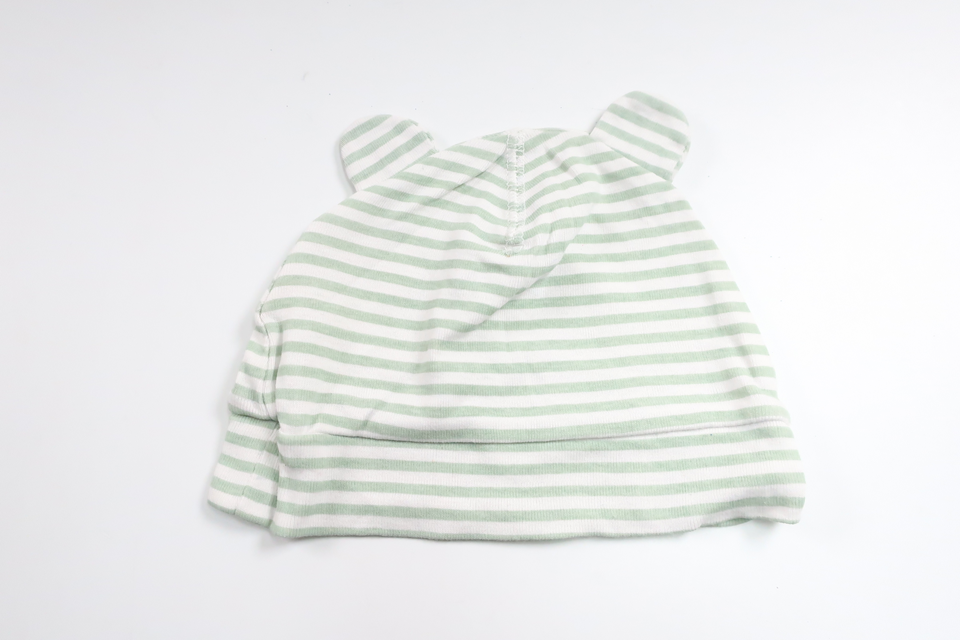 Striped hat from H&M - Size 74 - Green