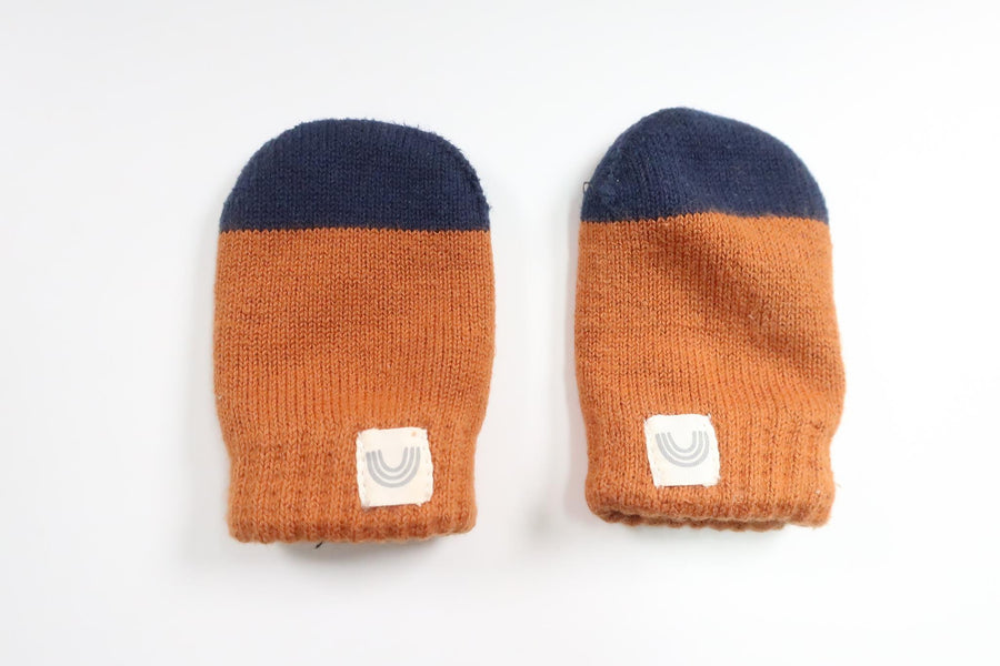 Mittens from Lindex - Size 62/68 - Brown