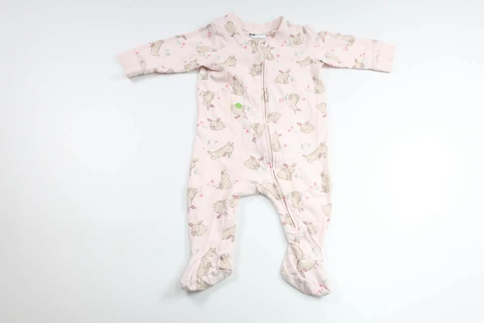 Pyjamas with rabbits from H&M - Size 62 - Pink