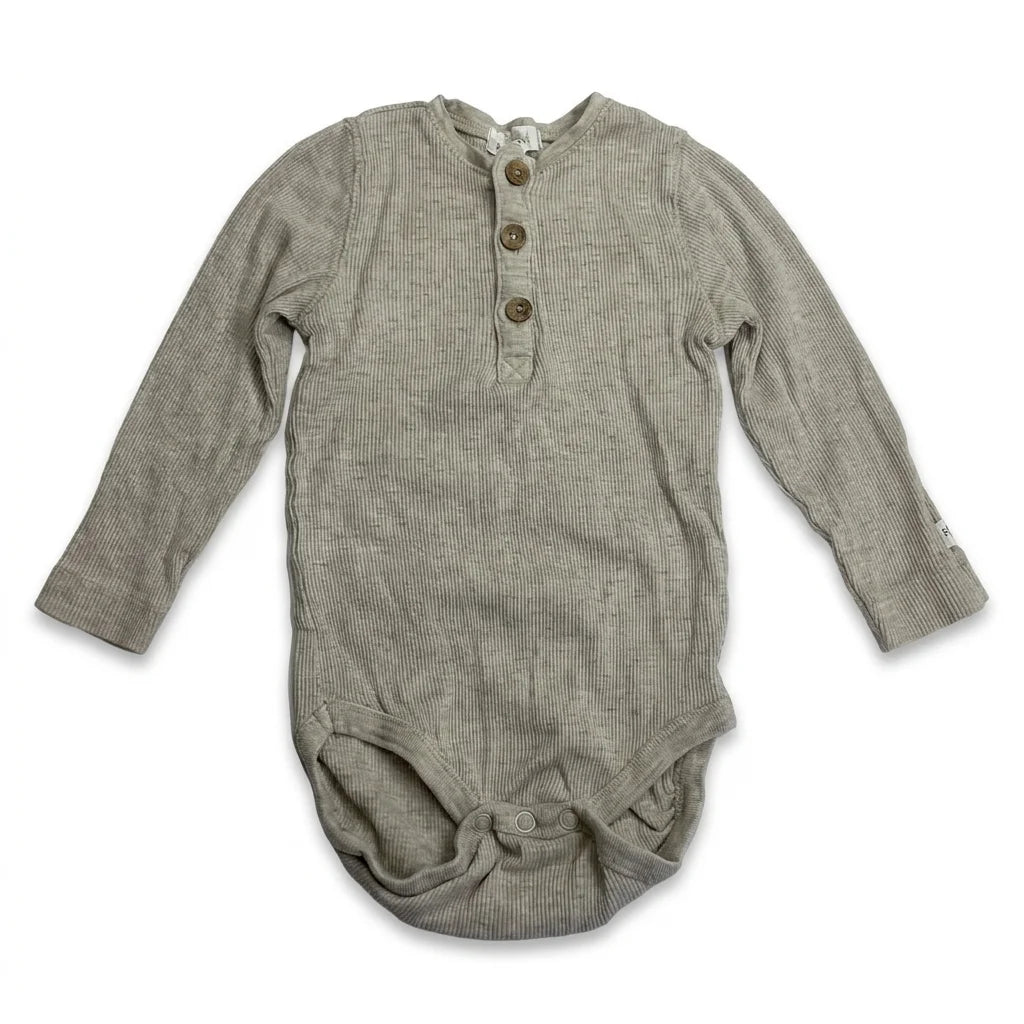 Body från Newbie - Storlek 74 - Beige