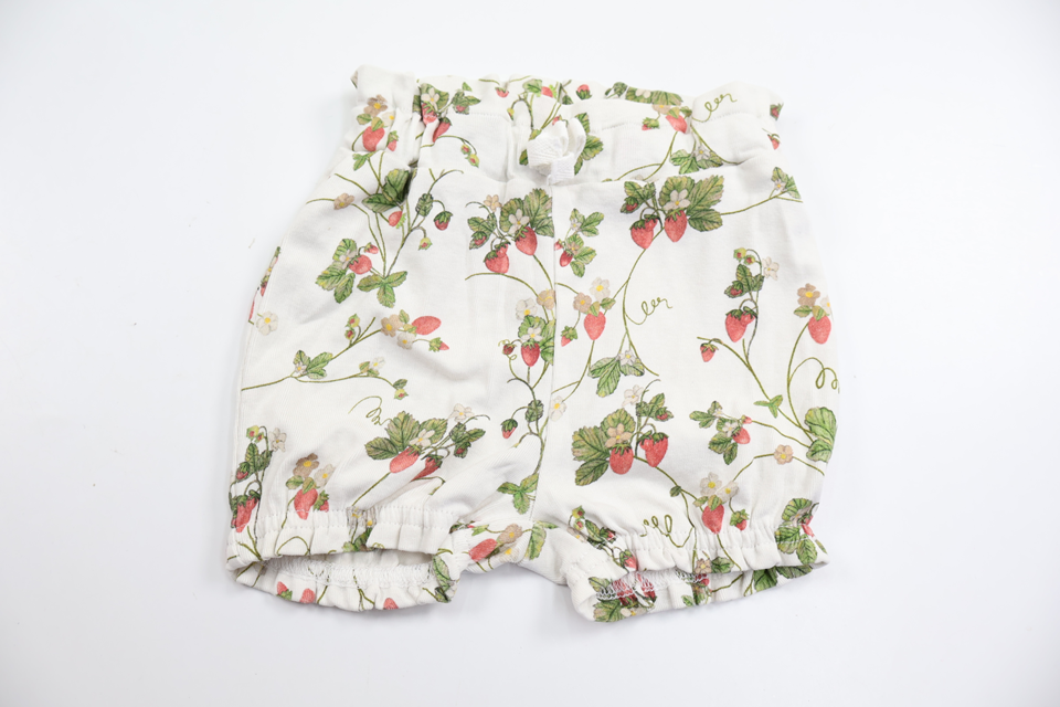 Shorts med jordgubbar från Name It - Storlek 62 - Vit