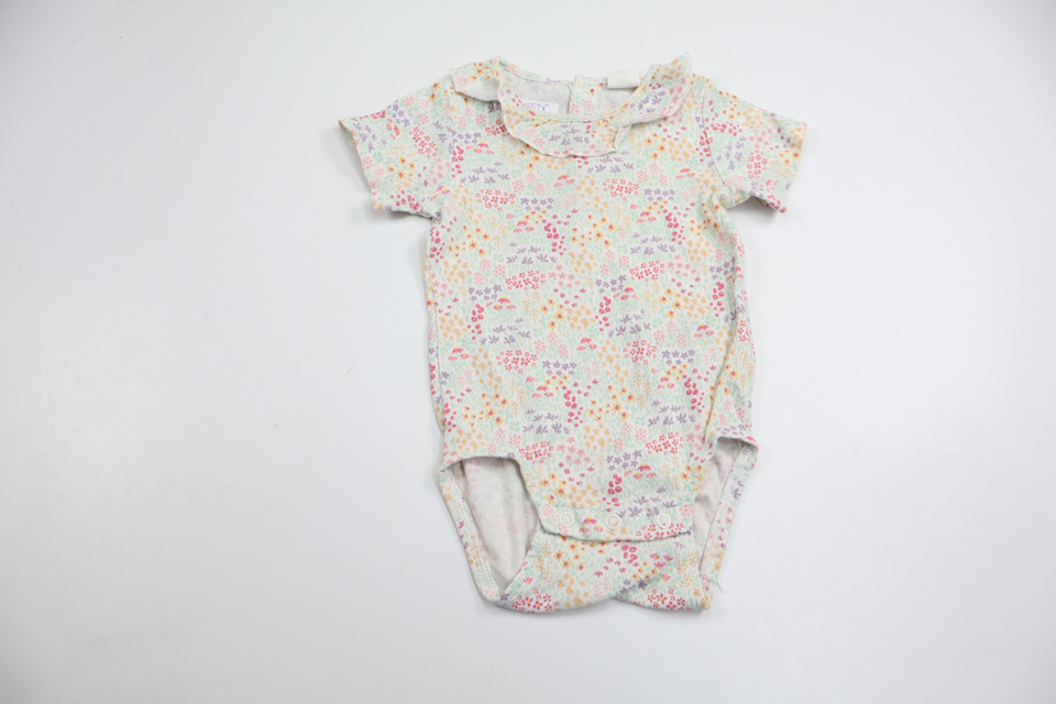 Blommig body med volang från H&M - Storlek 74 - Multi