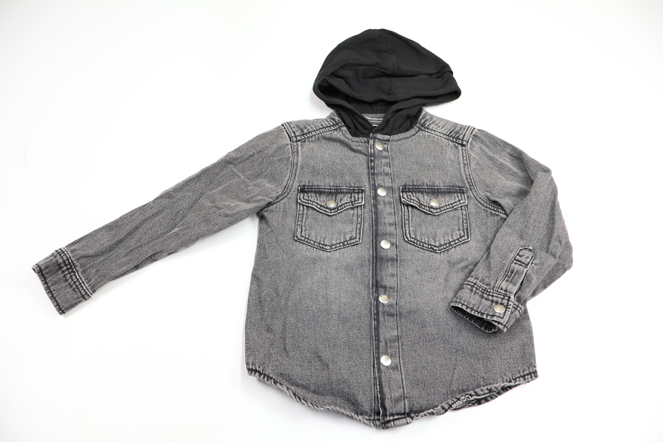 Denim jacket from Kappahl - Size 104 - Denim