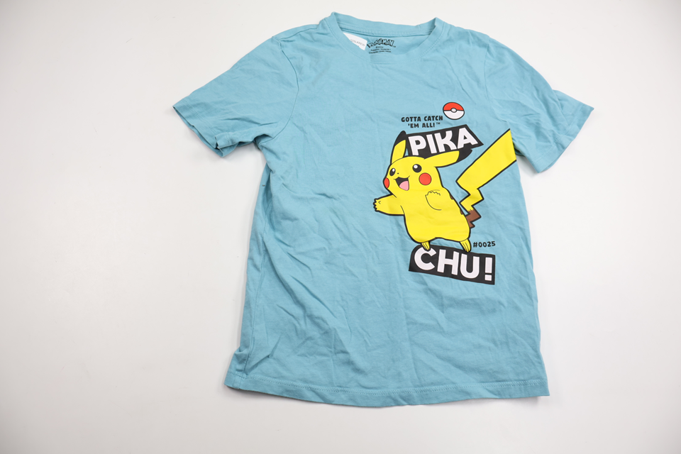 T-shirt med Pikachu från C&A - Storlek 134 - Blå