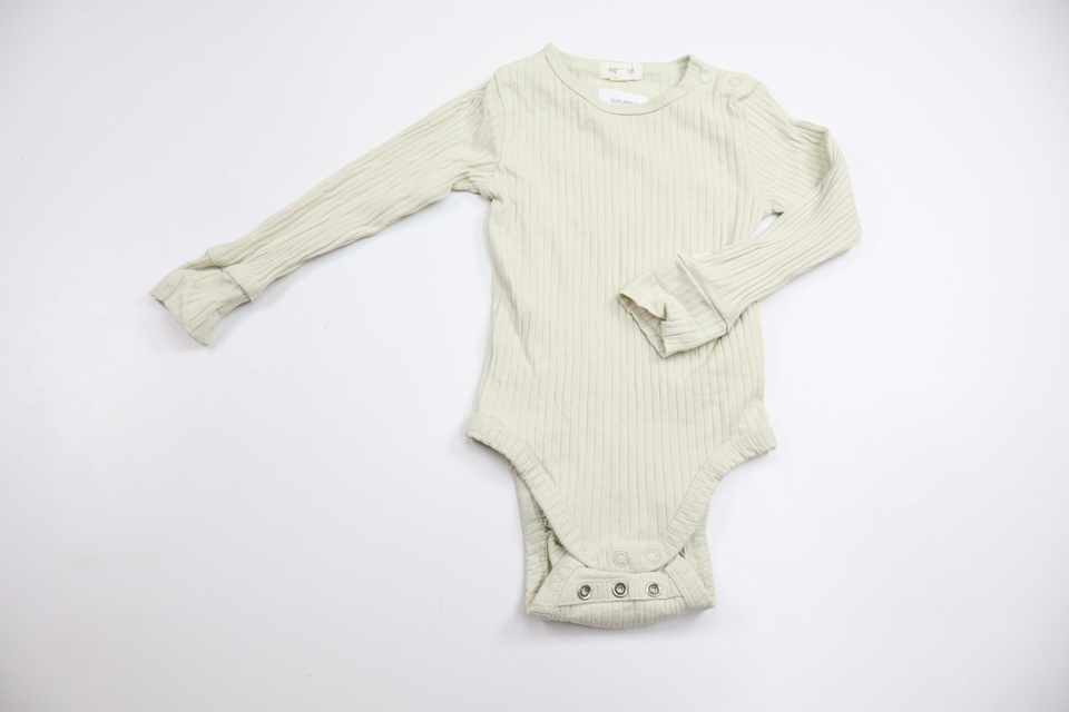 Ribbad body från Newbie - Storlek 80 - Grön