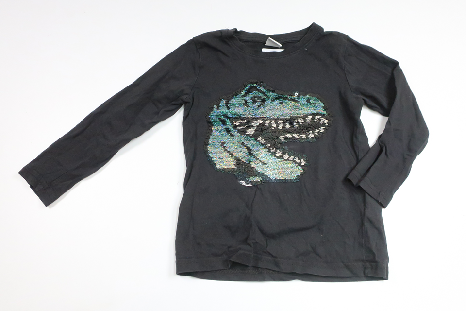 Sweater with reversible sequins from Lindex - Size 104 - Black