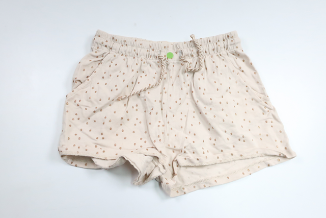 Polka dot shorts from H&M - Size 122 - Off-white