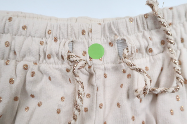Polka dot shorts from H&M - Size 122 - Off-white