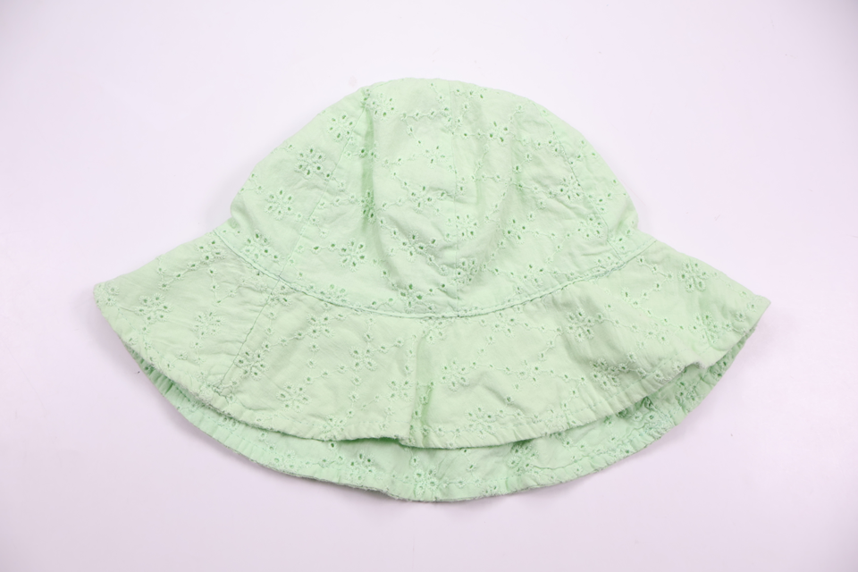 Sun hat from H&M - Size 128/146 - Green
