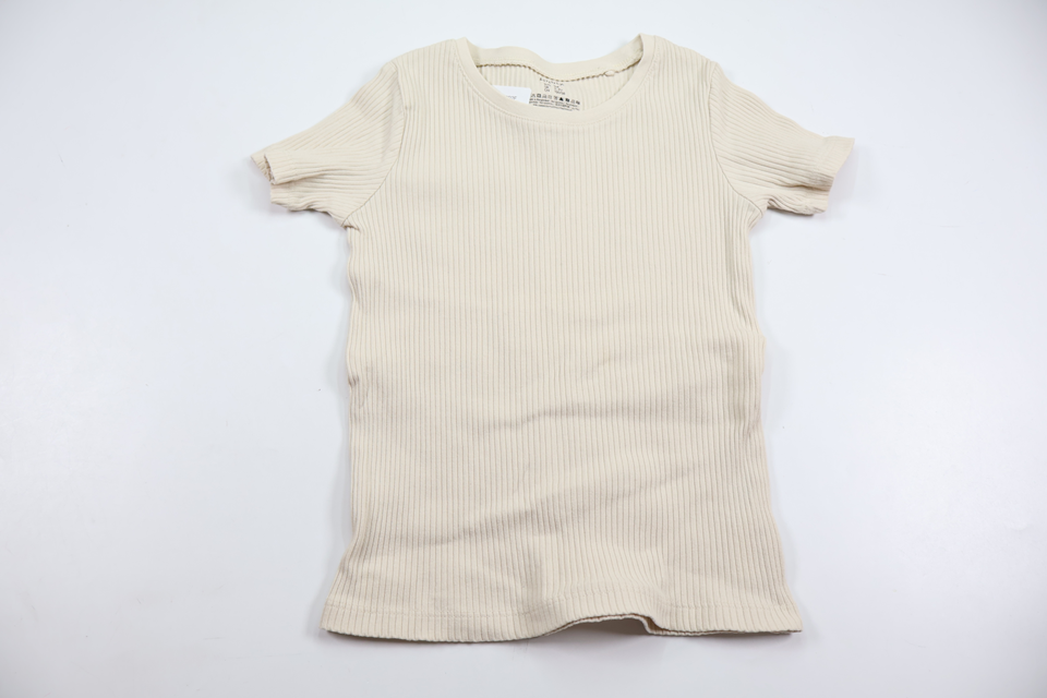 Ribbed t-shirt from Lindex - Size 104 - Off-white