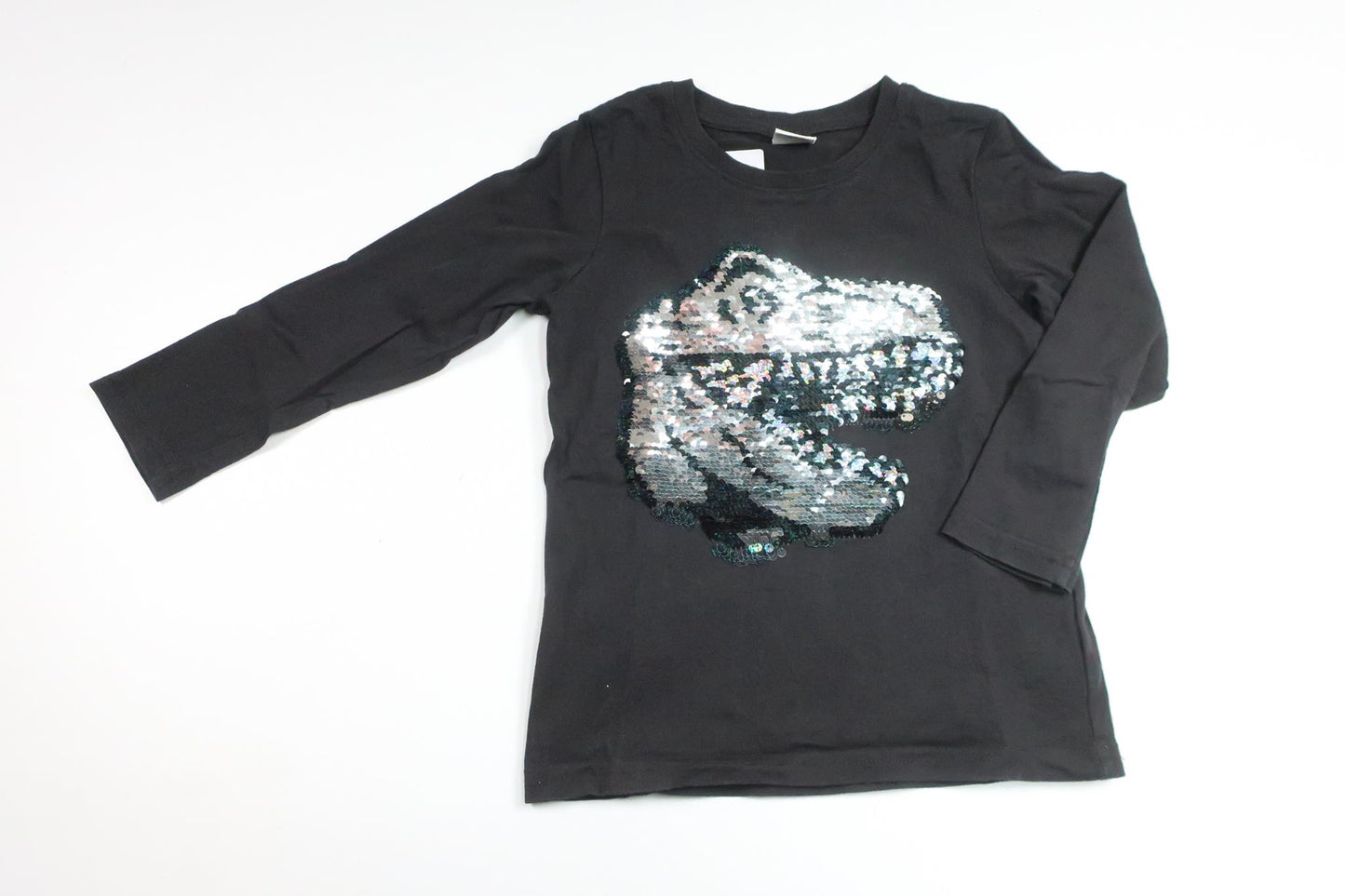 Sweater with reversible sequins from Lindex - Size 104 - Black