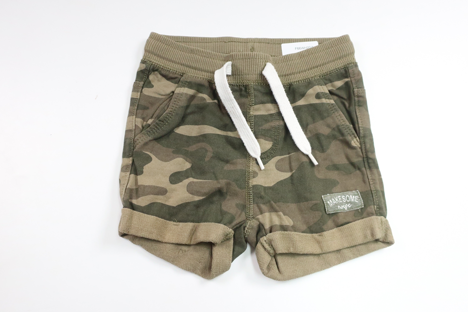 Military patterned shorts from Kappahl - Size 68 - Green