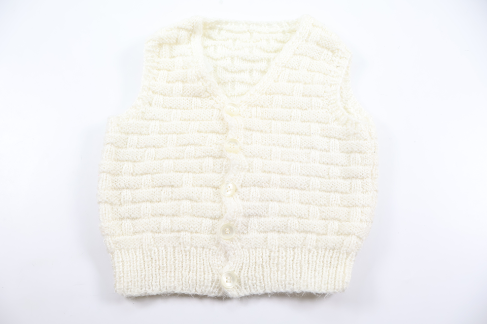 Knitted vest from Hemstickat - Size 74/80 - White