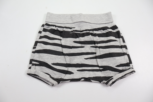 Shorts from H&M - Size 62 - Grey