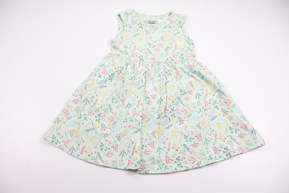 Floral dress from My Wear Young - Size 98/104 - Green