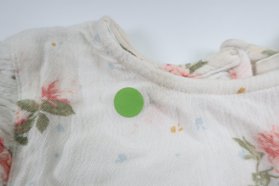 Floral blouse from Kappahl - Size 104 - White