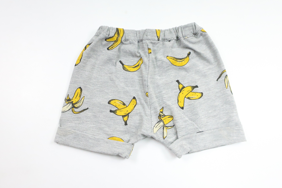 Shorts with bananas from Hemsytt - Size 68 - Grey