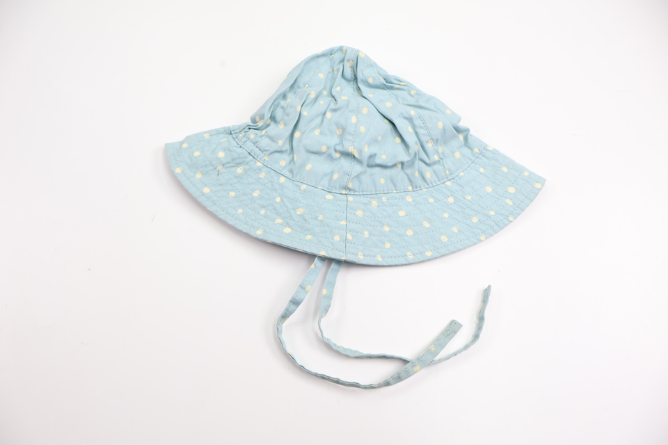 Sun hat from Kappahl - Size 44/46 - Blue