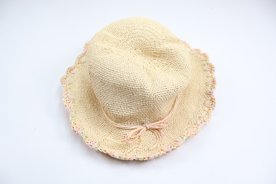 Straw hat from Lindex - Size 128/146 - Beige