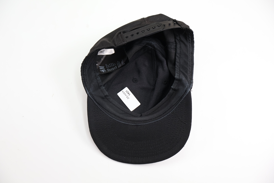 Cap with Batman from H&amp;M - Size 92/104 - Black