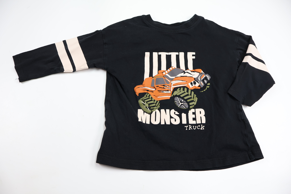 Sweater from Kappahl - Size 98/104 - Black